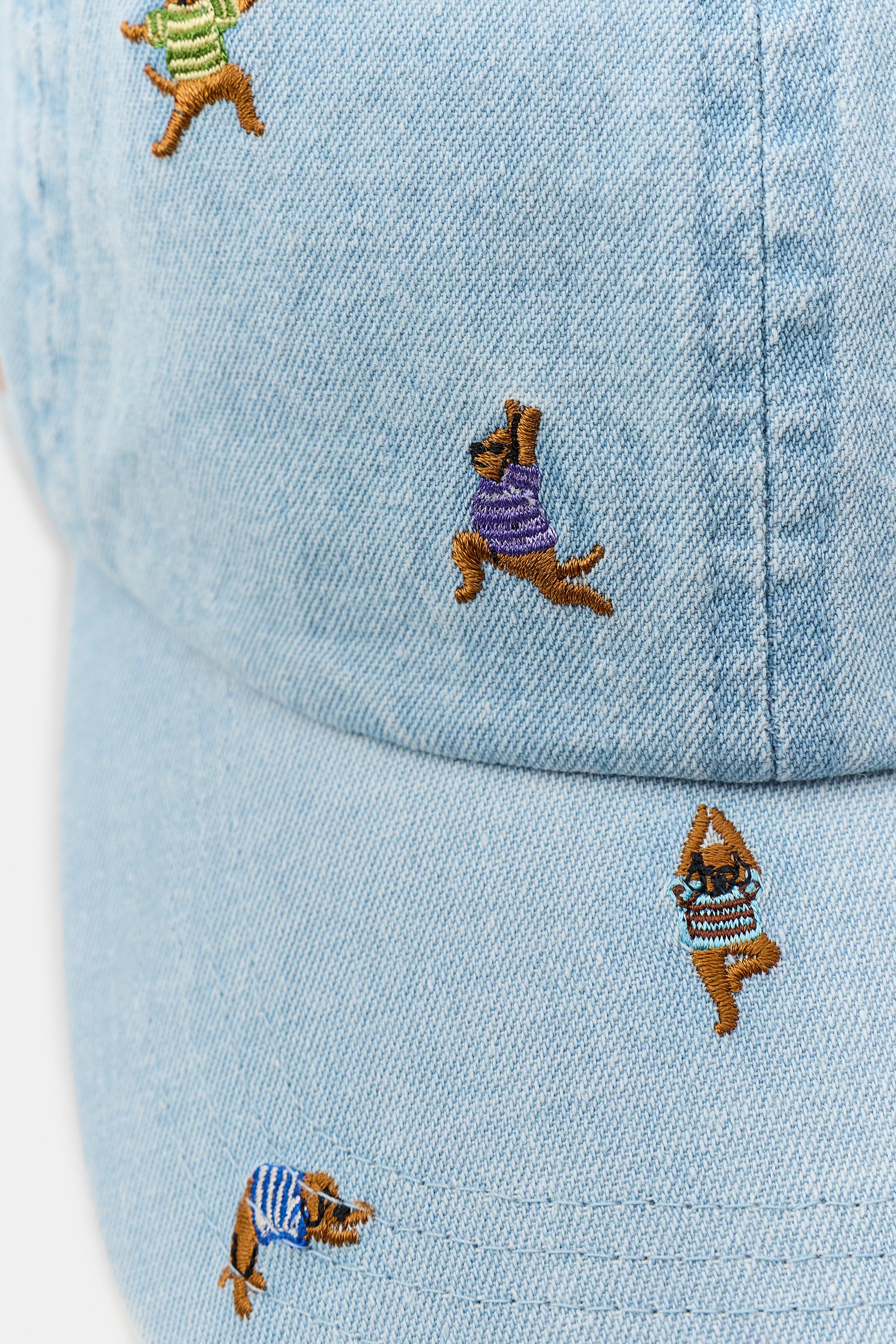 EMBROIDERED DOG TWILL CAP